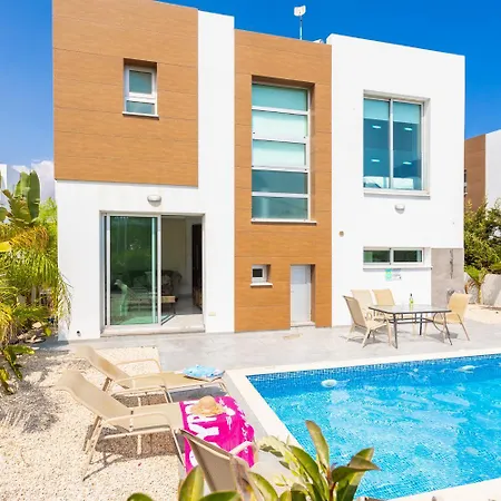 Avian * Paralimni